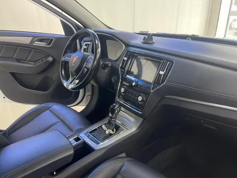 Roewe RX5