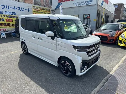Suzuki Spacia Custom