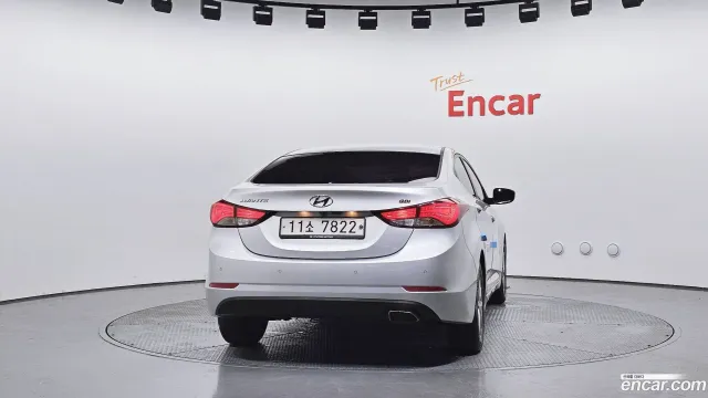 Hyundai Elantra (Avante)