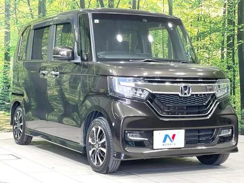 Honda N-BOX Custom