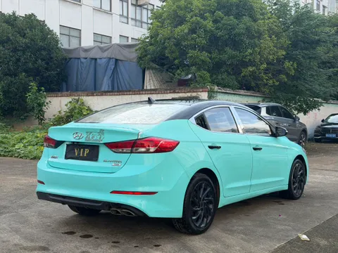Hyundai Elantra (Avante)