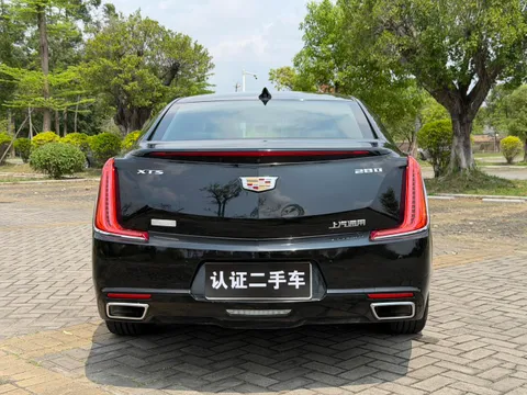 Cadillac XTS