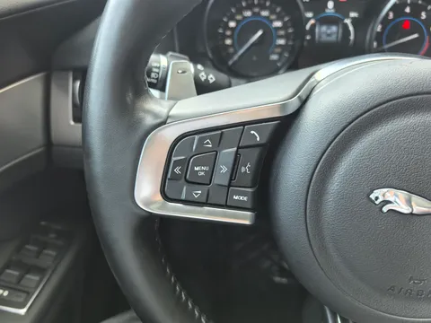 Jaguar XFL