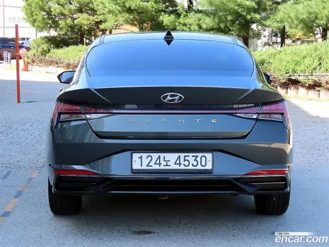 Hyundai Elantra (Avante)