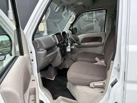Nissan Clipper
