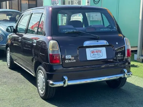 Daihatsu Mira Gino