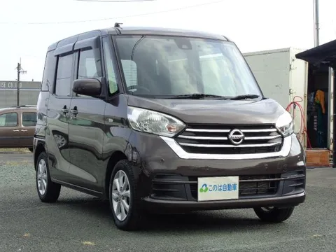 Nissan Dayz Roox