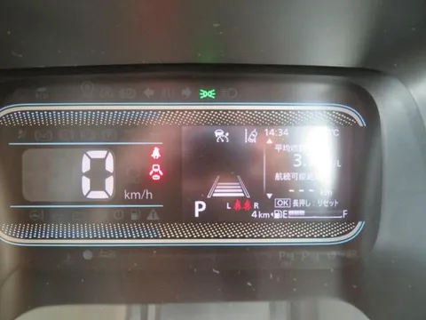 Suzuki Spacia
