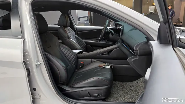 Hyundai Elantra (Avante)