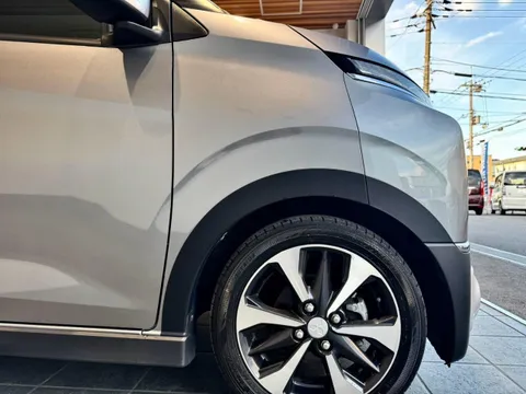 Mitsubishi eK X
