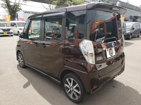 Nissan Dayz Roox