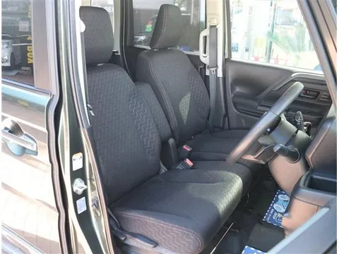 Suzuki Spacia Gear