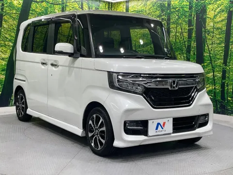 Honda N-BOX Custom