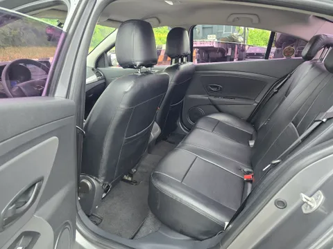 Renault SM3