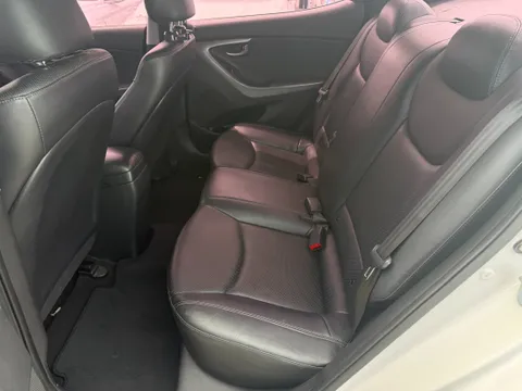 Hyundai Elantra (Avante)