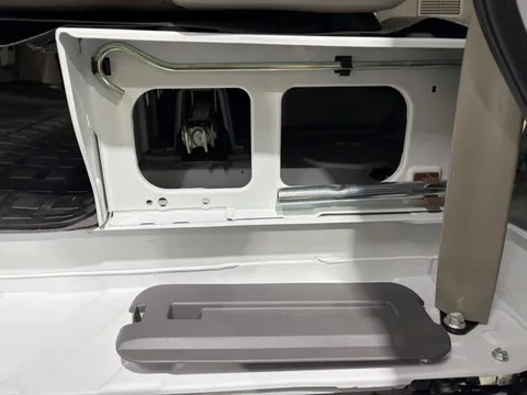 Mitsubishi Minicab Van
