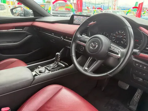 Mazda MAZDA3 Fastback