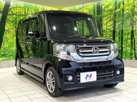 Honda N-BOX Custom