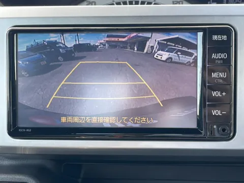Toyota Pixis Mega