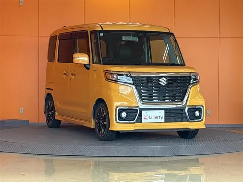 Suzuki Spacia Custom