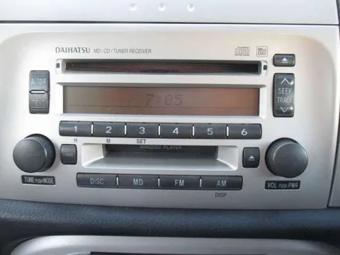Daihatsu Mira Gino