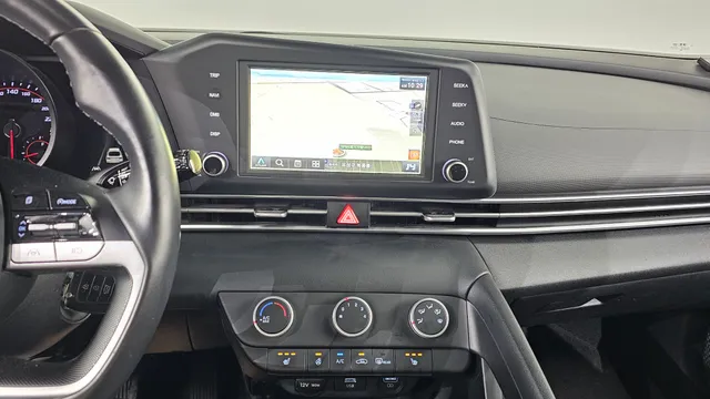 Hyundai Elantra (Avante)