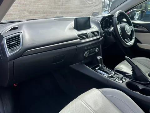 Mazda Axela Sport