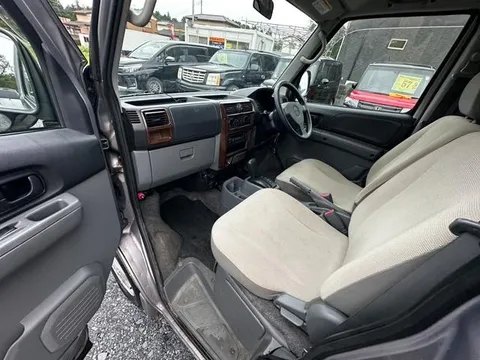 Nissan Clipper Rio