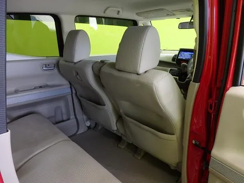 Honda N-BOX Slash