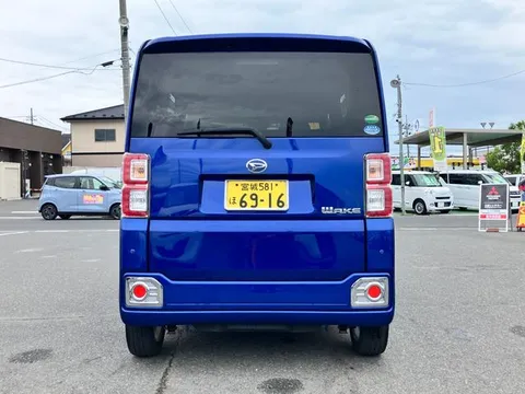 Daihatsu Wake