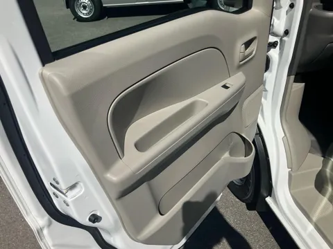 Mitsubishi Minicab Van