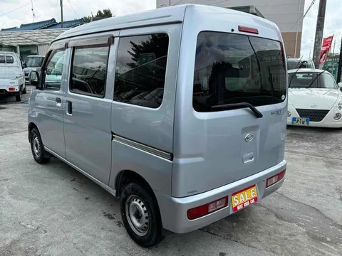 Daihatsu Hijet Cargo
