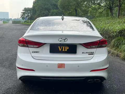 Hyundai Elantra (Avante)