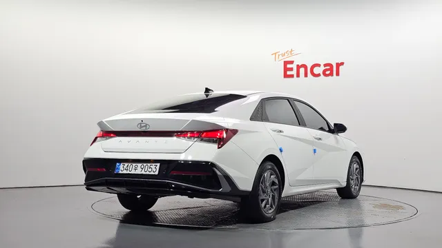 Hyundai Elantra (Avante)