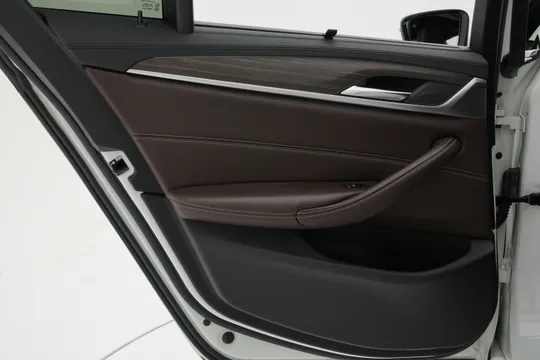 BMW BMW