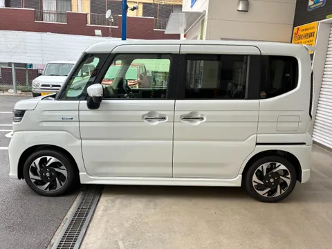 Suzuki Spacia Custom