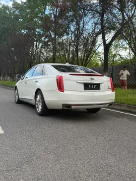 Cadillac XTS