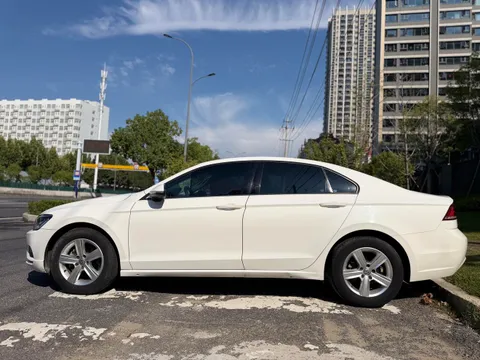 Volkswagen Lamando