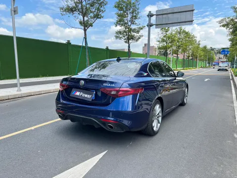 Alfa Romeo Giulia
