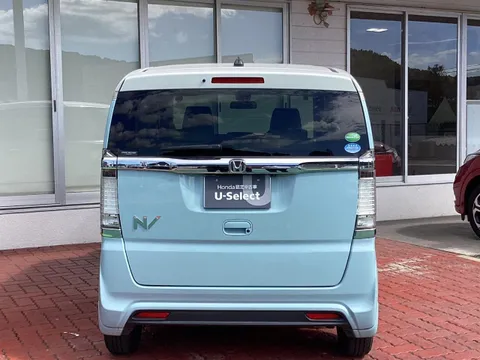Honda N-BOX Slash