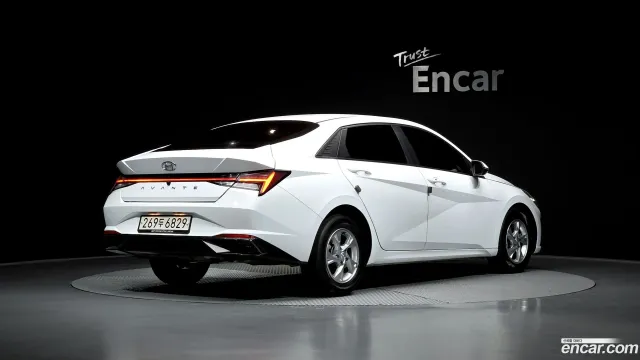 Hyundai Elantra (Avante)