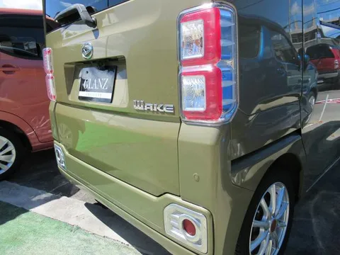 Daihatsu Wake