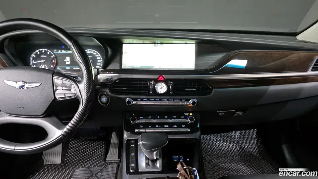 Genesis G90 (EQ900)