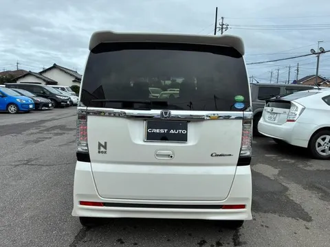 Honda N-BOX Custom