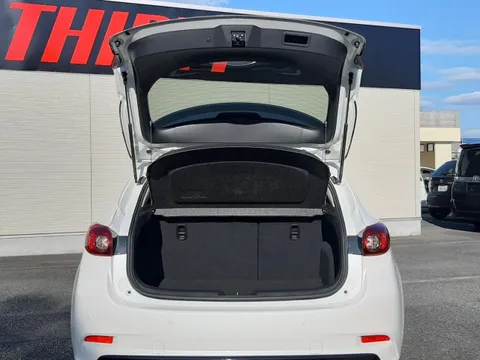 Mazda Axela Sport
