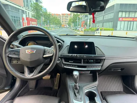 Cadillac CT4