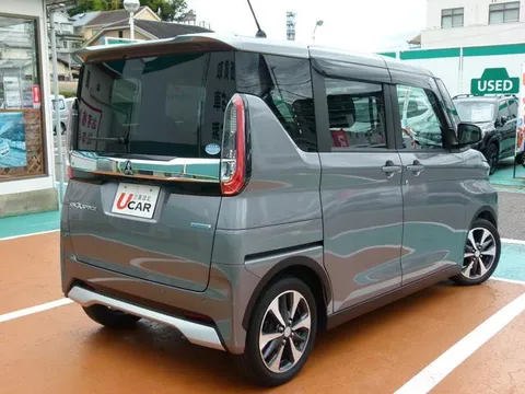 Mitsubishi eK X Space
