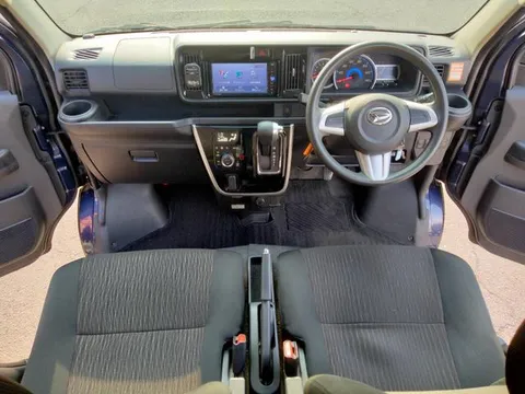 Daihatsu Atrai Wagon