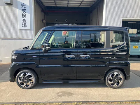 Suzuki Spacia Custom