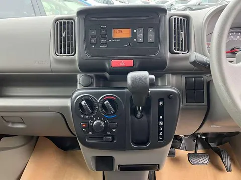 Nissan Clipper